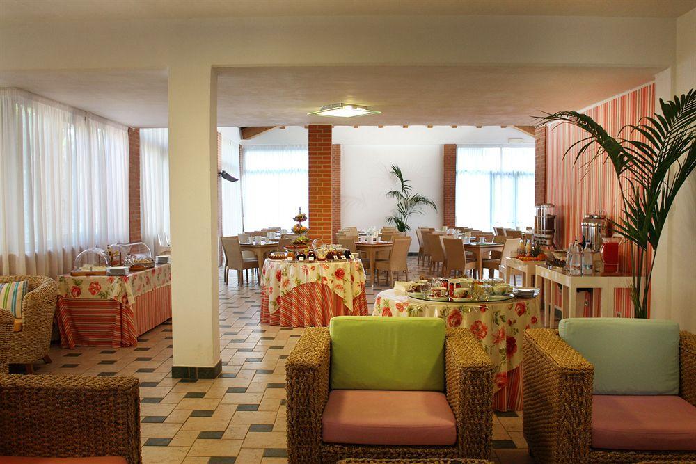 Ricci Hotel - Marina Di Grosseto Ngoại thất bức ảnh