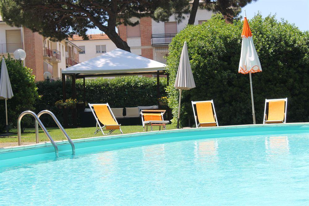Ricci Hotel - Marina Di Grosseto Ngoại thất bức ảnh