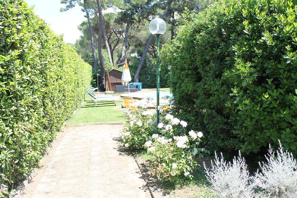 Ricci Hotel - Marina Di Grosseto Ngoại thất bức ảnh