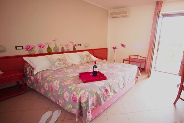 Ricci Hotel - Marina Di Grosseto Ngoại thất bức ảnh