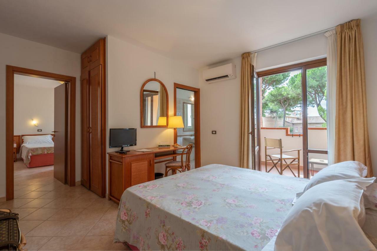 Ricci Hotel - Marina Di Grosseto Phòng bức ảnh